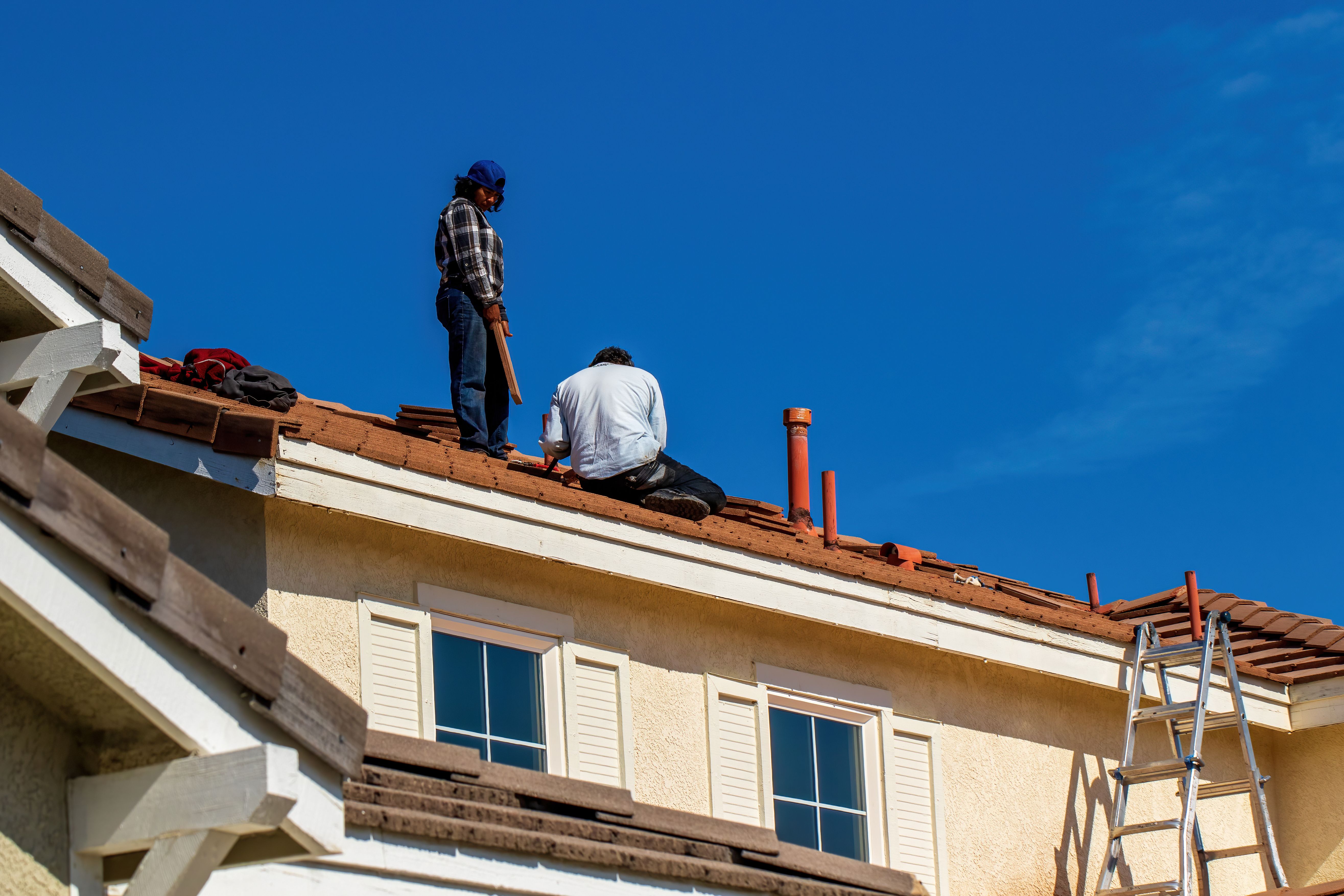 What Contractors Can and Cannot Do in a Texas Insurance Claim